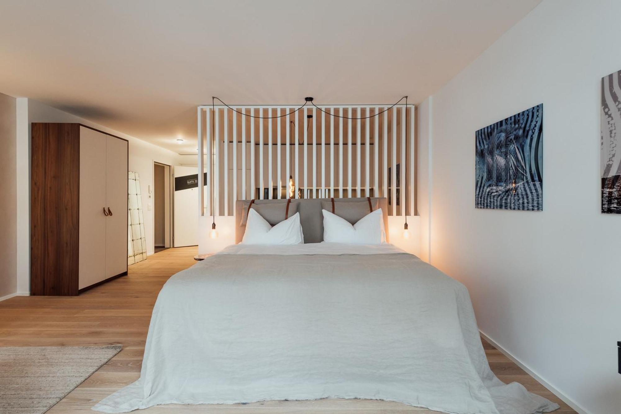 Gubelhof Suites Zug Room photo