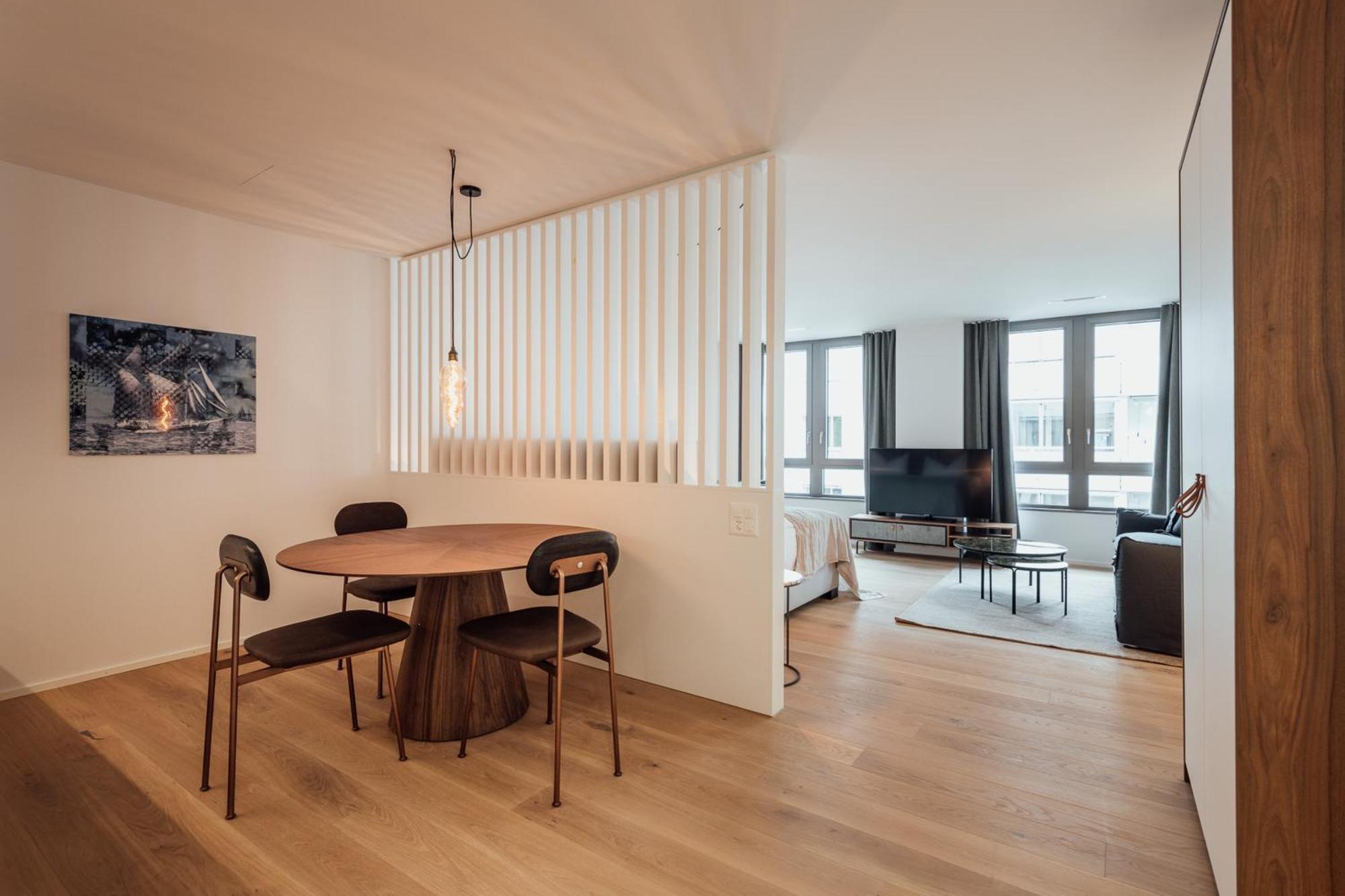Gubelhof Suites Zug Room photo